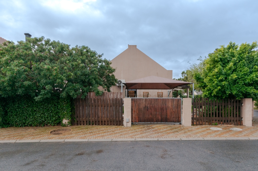 6 Bedroom Property for Sale in Fairview Golf Estate Western Cape